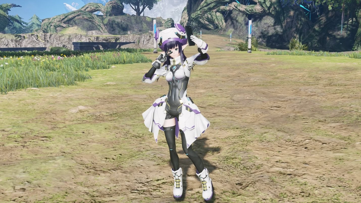 Mo「待機：スマホ操作2」